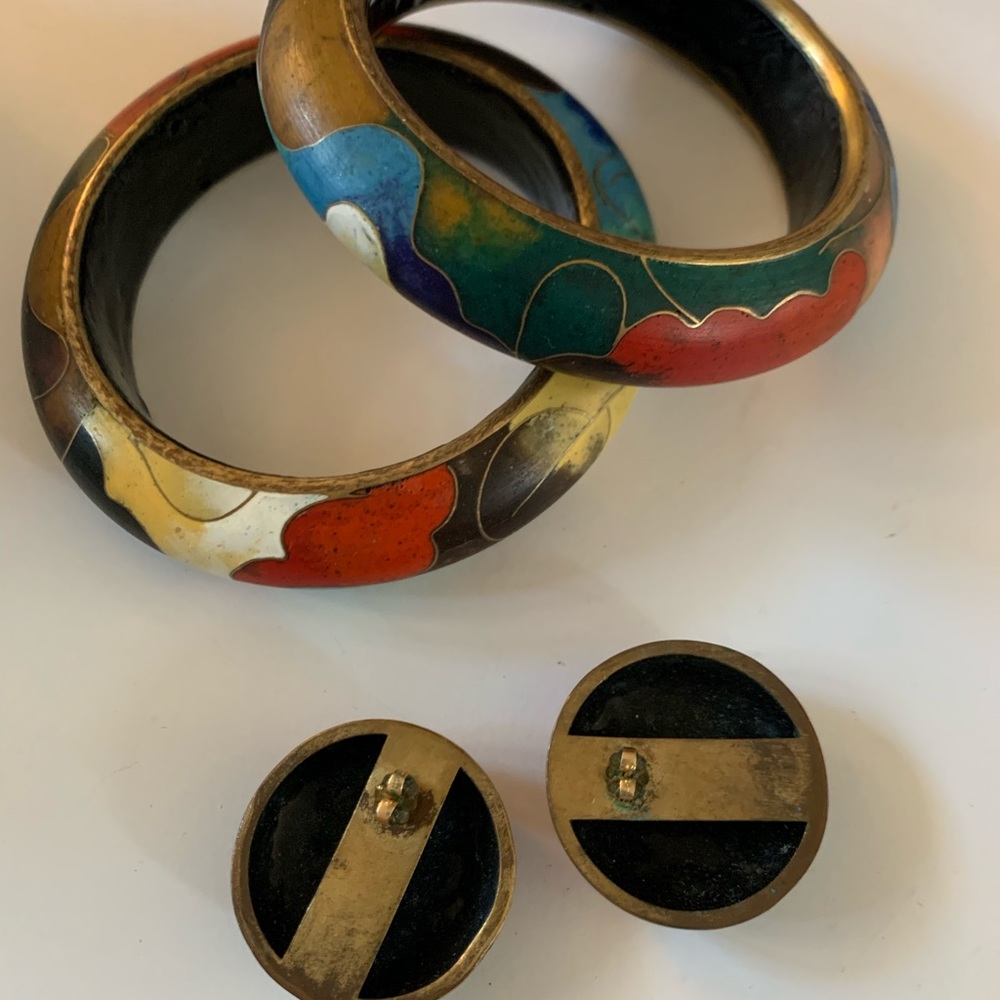 Gorgeous bangles and earring set - Picture 2 of 6